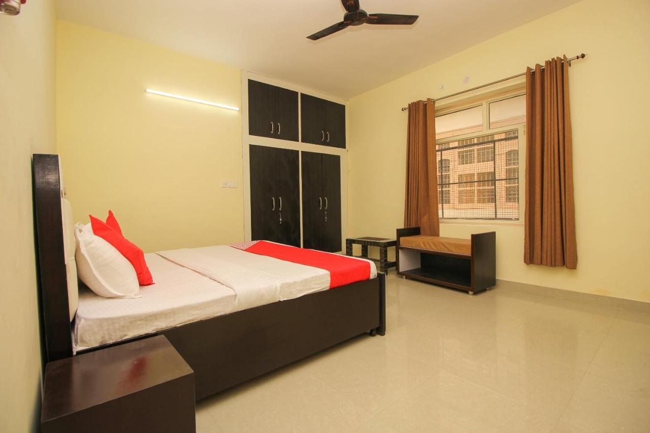 דרמסאלה Oyo 39391 Jk Guest House מראה חיצוני תמונה
