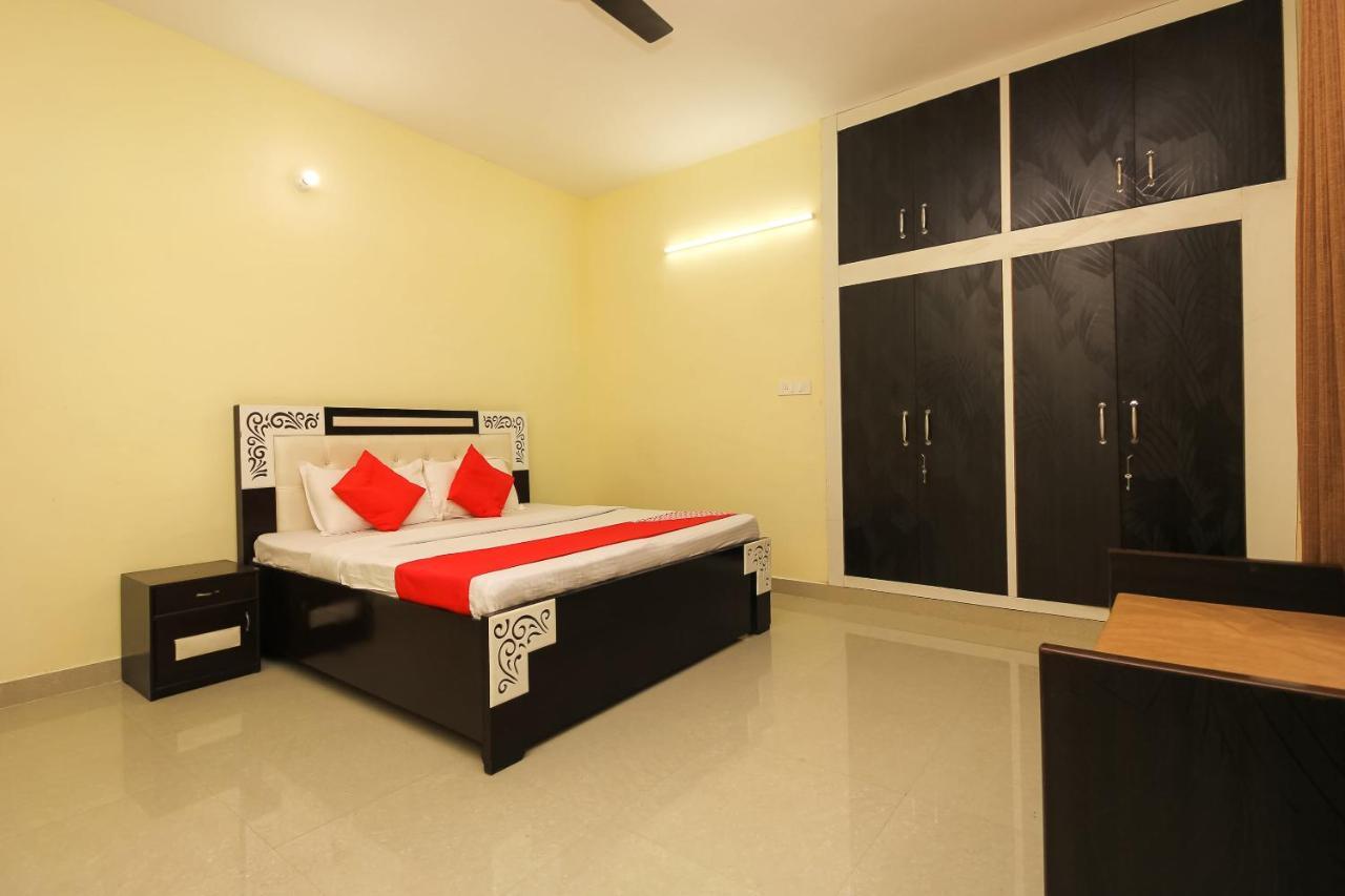 דרמסאלה Oyo 39391 Jk Guest House מראה חיצוני תמונה