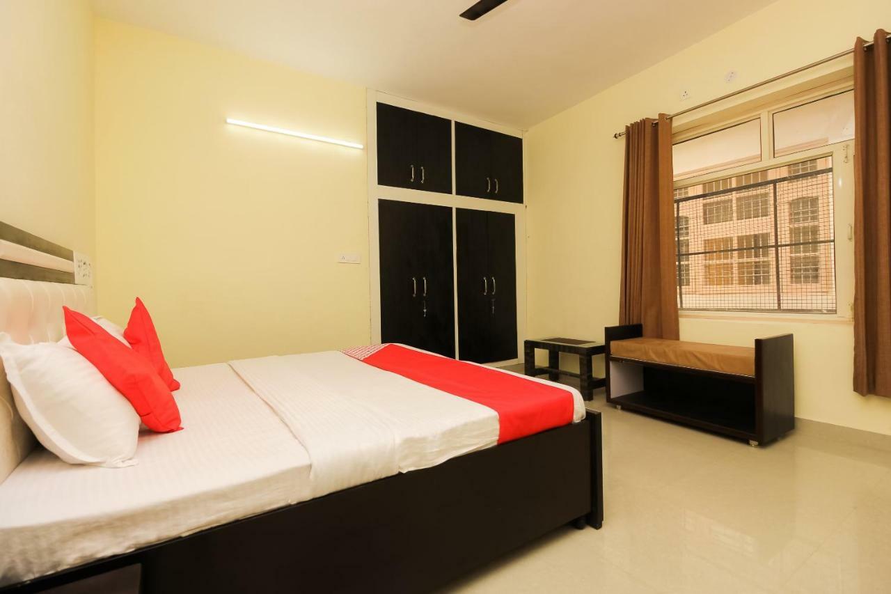דרמסאלה Oyo 39391 Jk Guest House מראה חיצוני תמונה